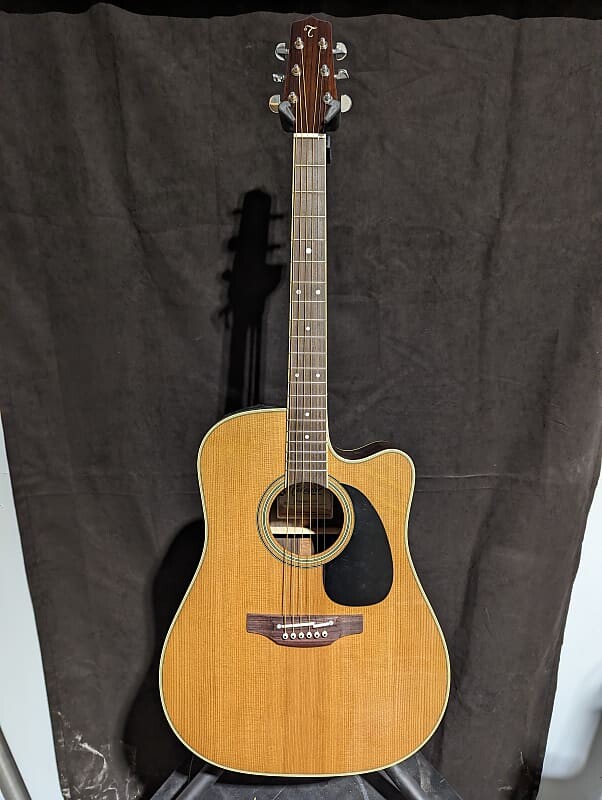 Акустическая гитара Takamine EF360SC-TT Dreadnought Cutaway Natural Gloss Acoustic Guitar w/ Hardshell Case
Акустическая гитара Takamine EF360SC-TT Dreadnought Cutaway Natural Gloss Acoustic Guitar w/ Hardshell Case