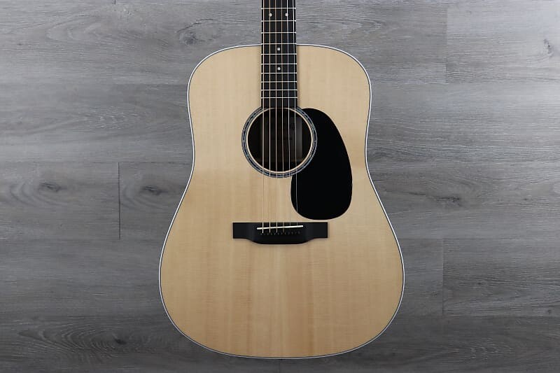 Акустическая гитара Martin Road Series D-13E-01 Acoustic/Electric Guitar with Gig Bag
Акустическая гитара Martin Road Series D-13E-01 Acoustic/Electric Guitar with Gig Bag