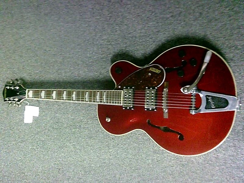 Электрогитара Gretsch 2420T Streamliner Electric Guitar with Bigsby - Candy Apple Red
Электрогитара Gretsch 2420T Streamliner Electric Guitar with Bigsby - Candy Apple Red