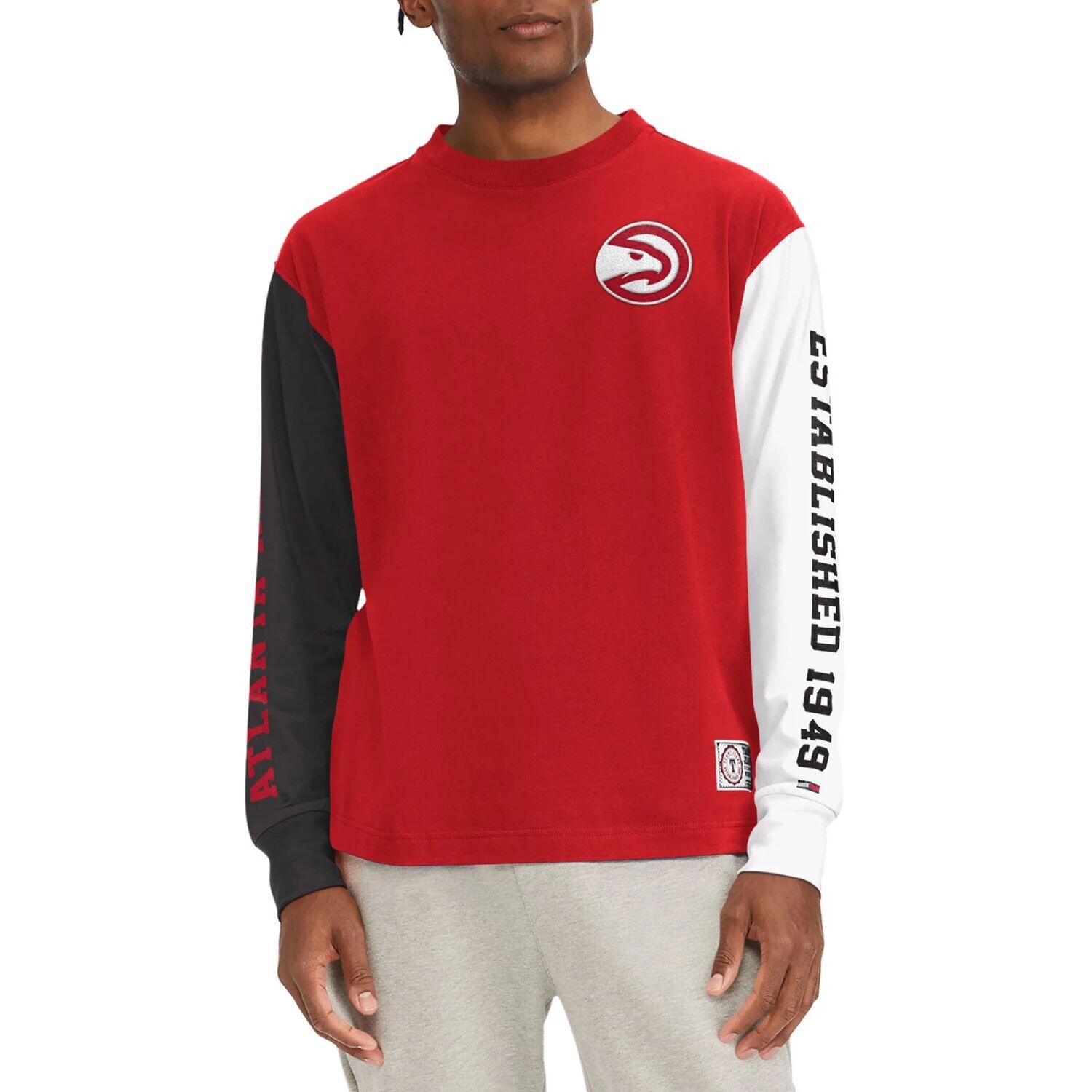 Мужская красная футболка с длинными рукавами Tommy Jeans Atlanta Hawks Richie Color Block, Красный
Мужская красная футболка с длинными рукавами Tommy Jeans Atlanta Hawks Richie Color Block, Красный