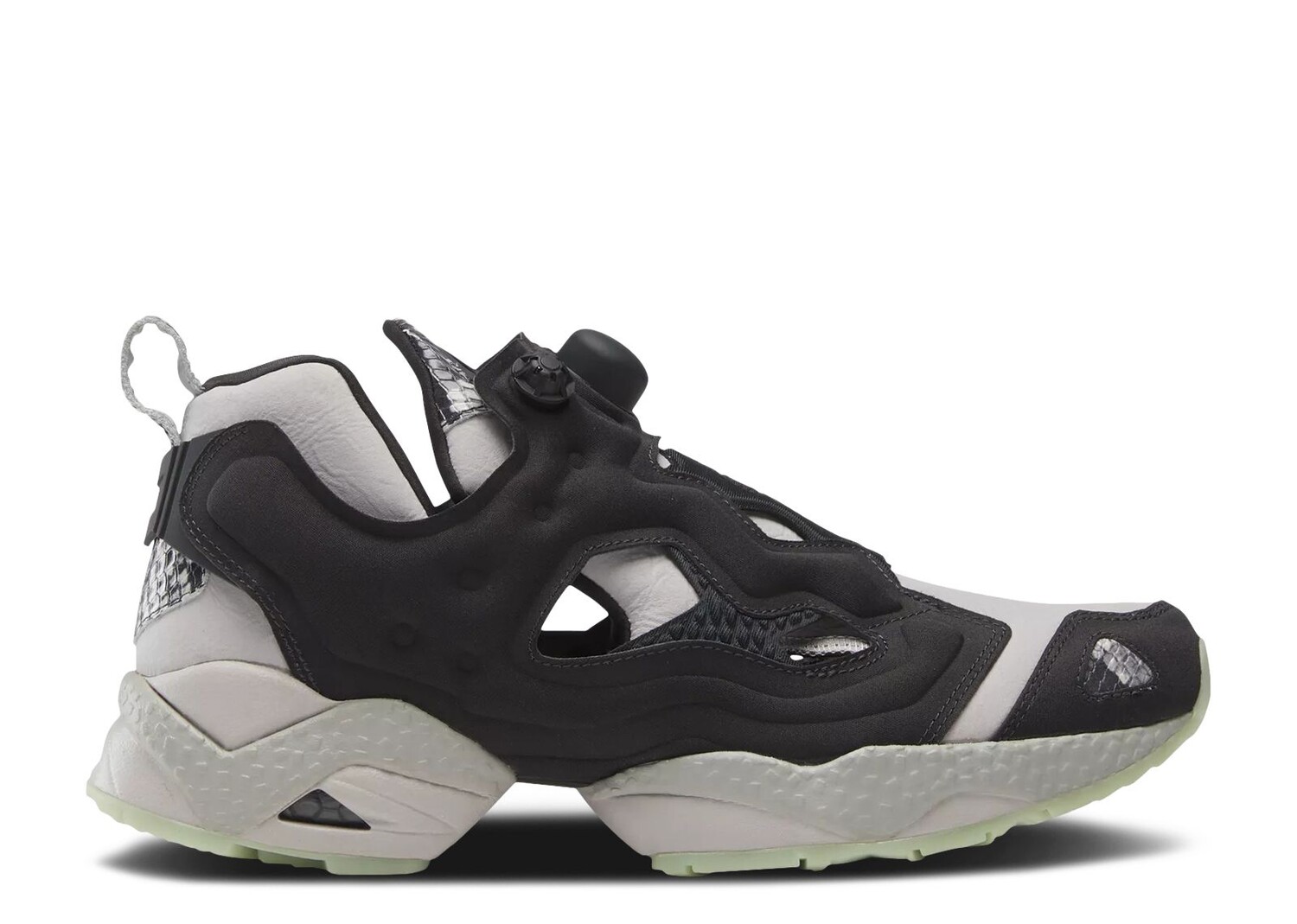Кроссовки Reebok Harry Potter X Instapump Fury 95 'Lord Voldemort', черный
Кроссовки Reebok Harry Potter X Instapump Fury 95 'Lord Voldemort', черный