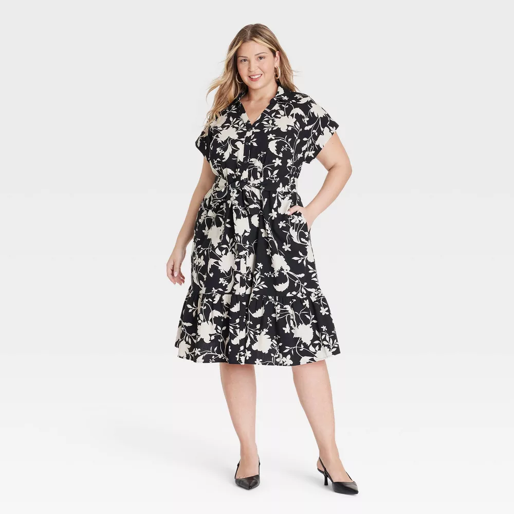 Женское многоуровневое платье-рубашка миди с коротким рукавом - Ava & Viv, цвет Black Floral
Женское многоуровневое платье-рубашка миди с коротким рукавом - Ava & Viv, цвет Black Floral