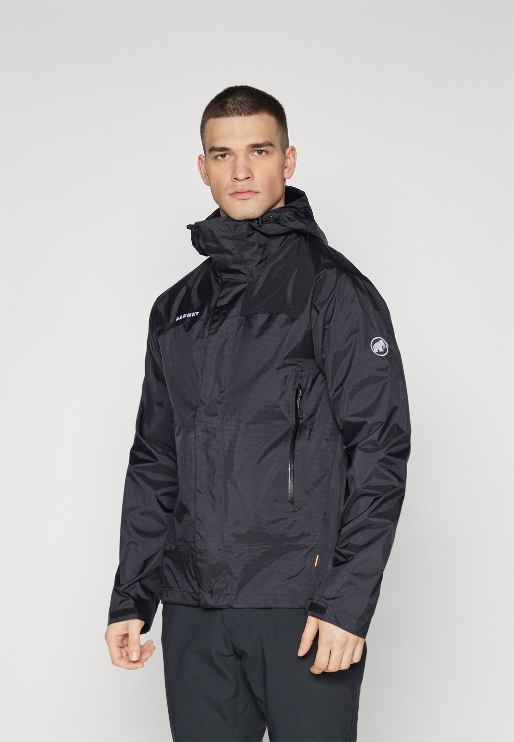 Дождевик/водоотталкивающая куртка MICROLAYER HOODED JACKET MEN Mammut, цвет black
Дождевик/водоотталкивающая куртка MICROLAYER HOODED JACKET MEN Mammut, цвет black
