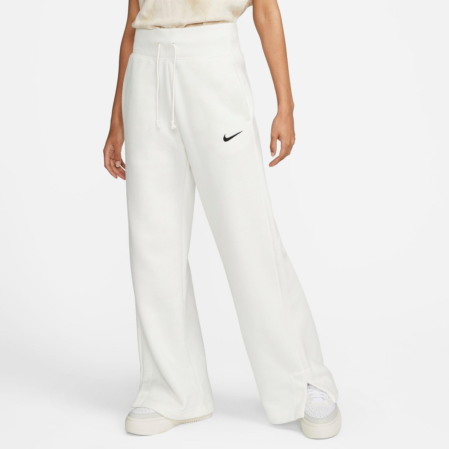 Женские флисовые спортивные штаны Nike Sportswear Phoenix с высокой талией и широкими штанинами, белый
Женские флисовые спортивные штаны Nike Sportswear Phoenix с высокой талией и широкими штанинами, белый