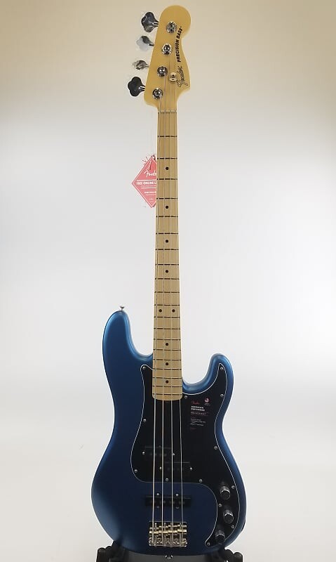 Басс гитара Fender American Performer Precision Bass with Maple Fretboard 2018 - Present - Satin Lake Placid Blue
Басс гитара Fender American Performer Precision Bass with Maple Fretboard 2018 - Present - Satin Lake Placid Blue