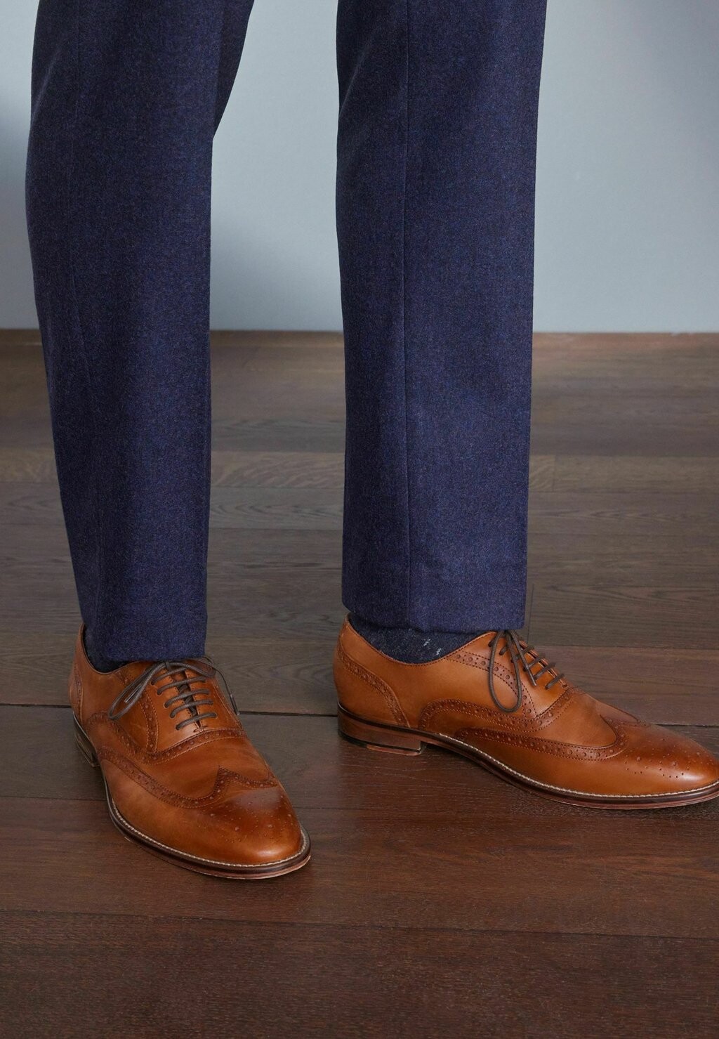Деловые туфли на шнуровке SIGNATURE ITALIAN WING CAP BROGUES WIDE FIT Next, цвет tan brown
Деловые туфли на шнуровке SIGNATURE ITALIAN WING CAP BROGUES WIDE FIT Next, цвет tan brown