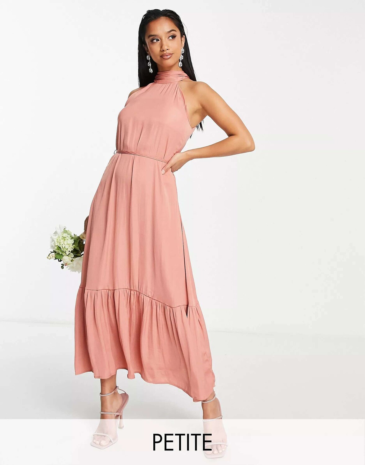 Кораллово-розовое атласное платье Vila Petite Bridesmaid с воротником-хомутом и завязкой на талии, Розовый
Кораллово-розовое атласное платье Vila Petite Bridesmaid с воротником-хомутом и завязкой на талии, Розовый