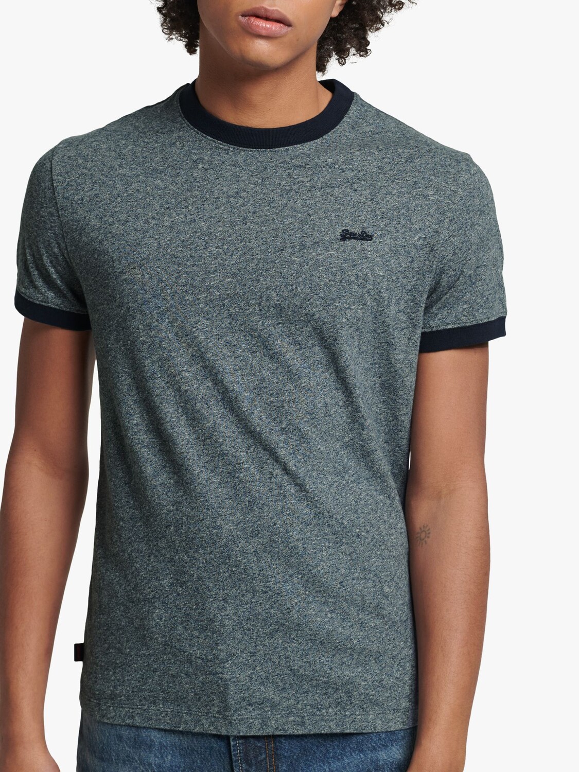 Футболка Vintage Ringer из органического хлопка Superdry, матовая темно-синяя зернистость
Футболка Vintage Ringer из органического хлопка Superdry, матовая темно-синяя зернистость