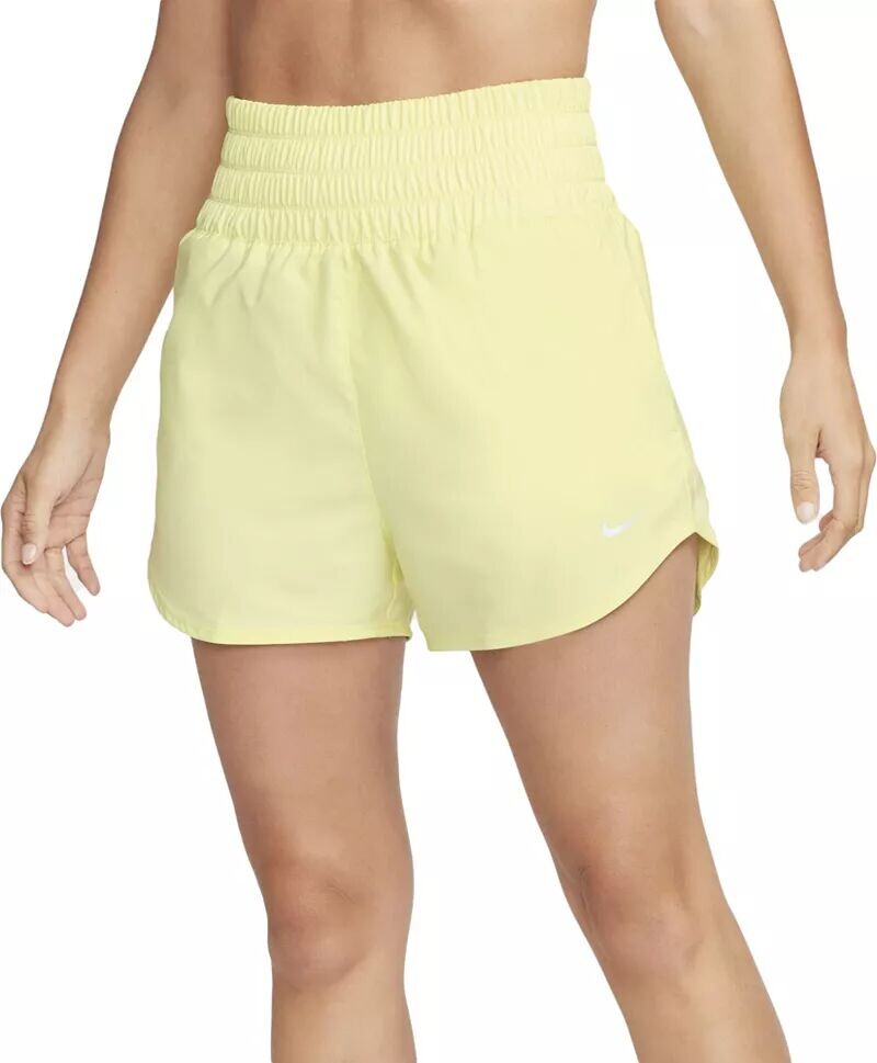 Женские шорты Nike One Dri-FIT с короткой подкладкой и ультравысокой талией (3 дюйма)
Женские шорты Nike One Dri-FIT с короткой подкладкой и ультравысокой талией (3 дюйма)