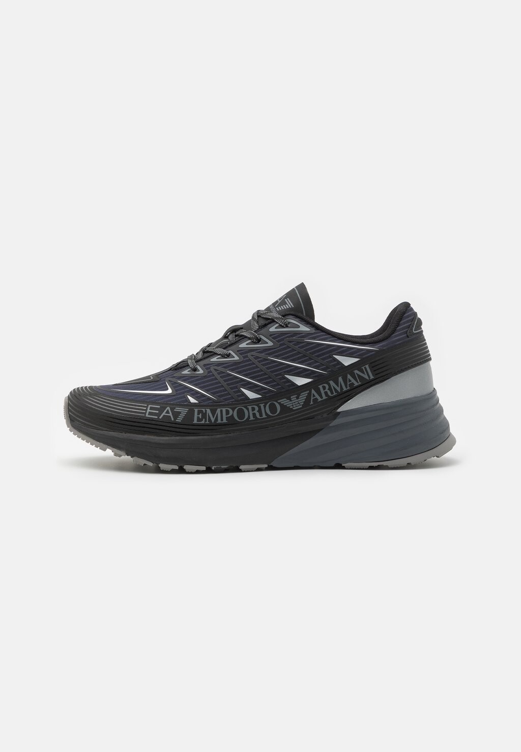Низкие кроссовки CRUSHER DISTANCE UNISEX EA7 Emporio Armani, черный/irongate/серый
Низкие кроссовки CRUSHER DISTANCE UNISEX EA7 Emporio Armani, черный/irongate/серый