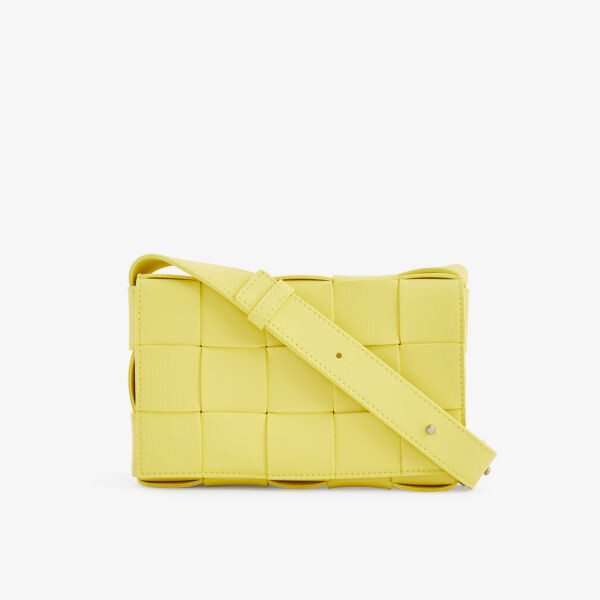 Маленькая кожаная сумка через плечо Cassette Intrecciato Bottega Veneta, серебряный
Маленькая кожаная сумка через плечо Cassette Intrecciato Bottega Veneta, серебряный