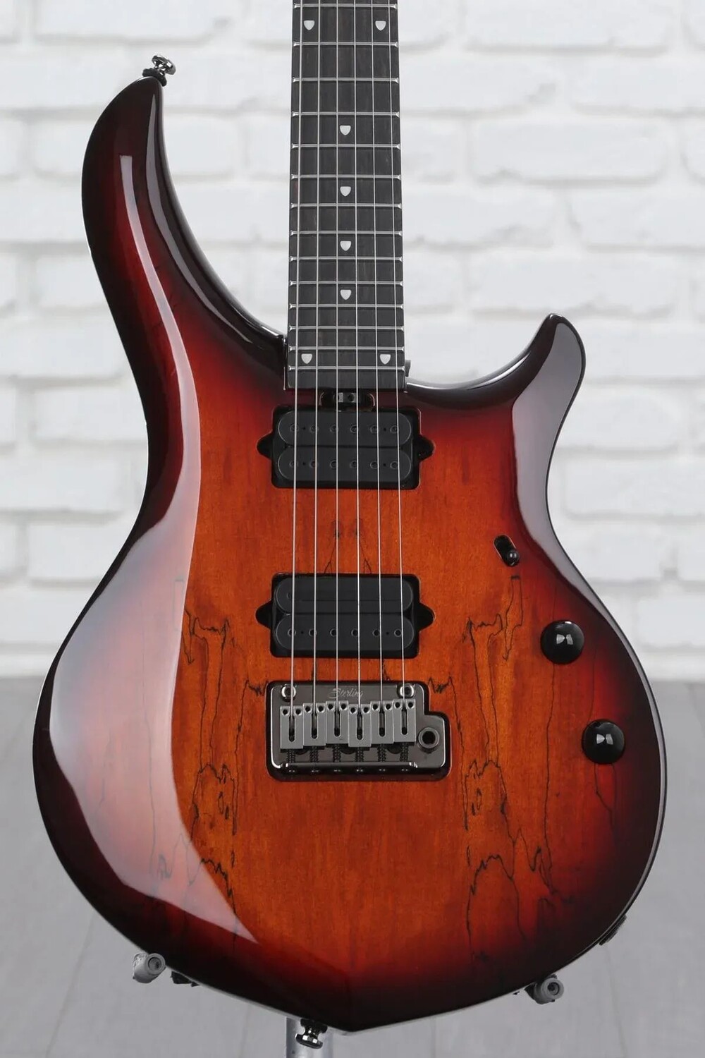 Электрогитара Sterling By Music Man John Petrucci Signature Majesty MAJ200XSM - Blood Orange Burst
Электрогитара Sterling By Music Man John Petrucci Signature Majesty MAJ200XSM - Blood Orange Burst