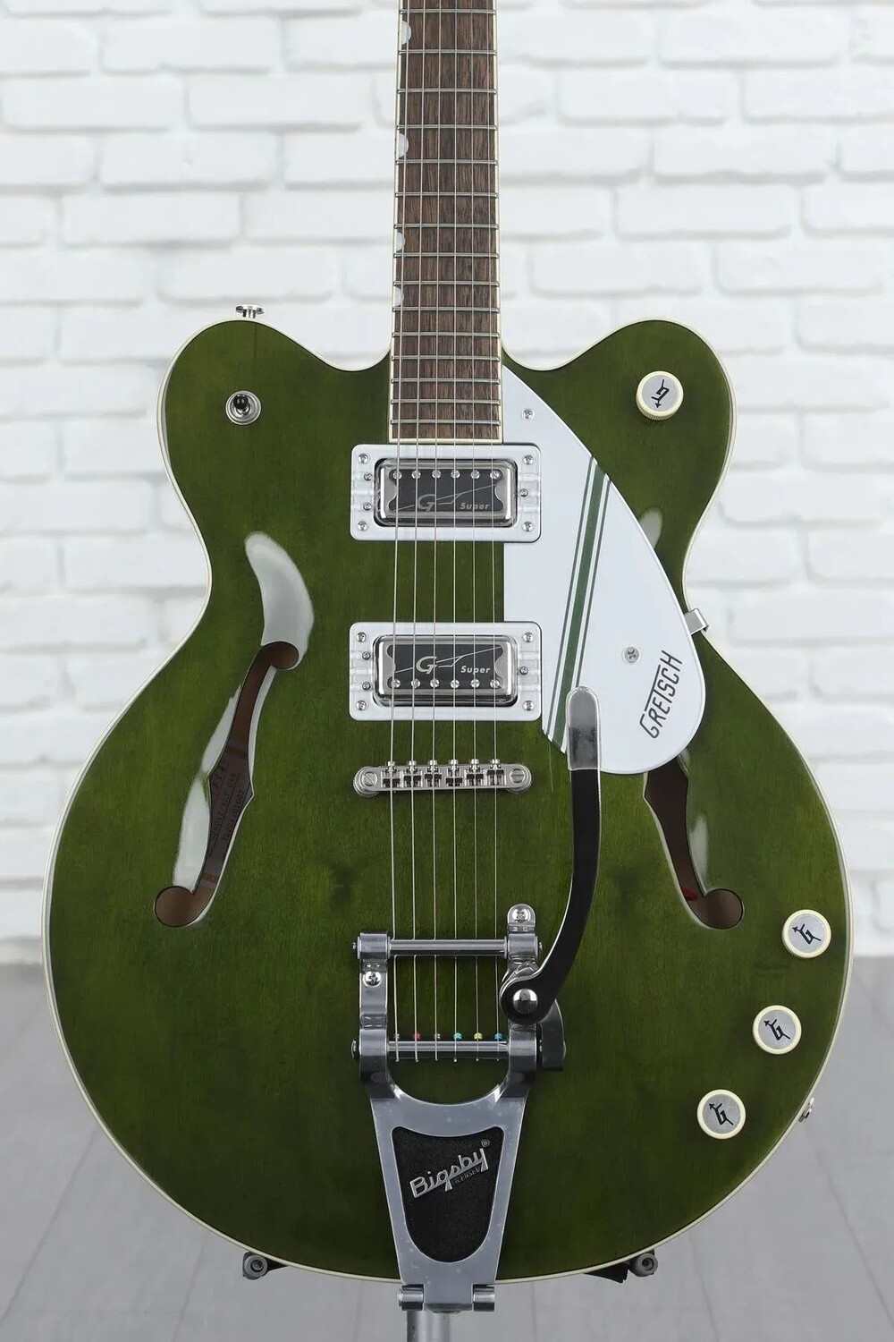 Центральный блок Gretsch Limited Edition G2604T Streamliner Rally 2 — Rally Green
Центральный блок Gretsch Limited Edition G2604T Streamliner Rally 2 — Rally Green