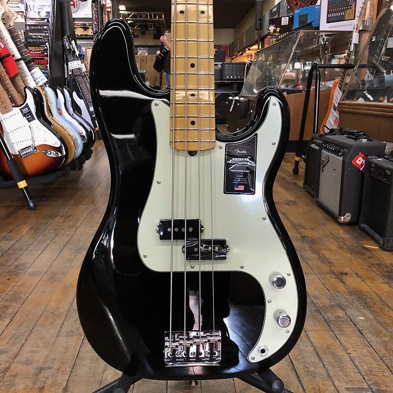 Басс гитара Fender American Professional II Precision Bass Black w/Maple Fingerboard, Hard Case
Басс гитара Fender American Professional II Precision Bass Black w/Maple Fingerboard, Hard Case