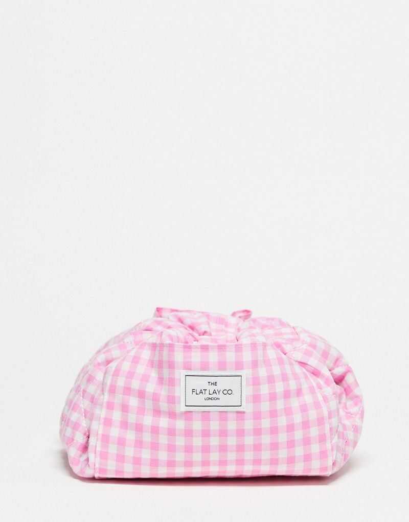 Эксклюзивная косметичка розового цвета с завязками The Flat Lay Co. x ASOS Flat Lay Company, Guinga rosa
Эксклюзивная косметичка розового цвета с завязками The Flat Lay Co. x ASOS Flat Lay Company, Guinga rosa