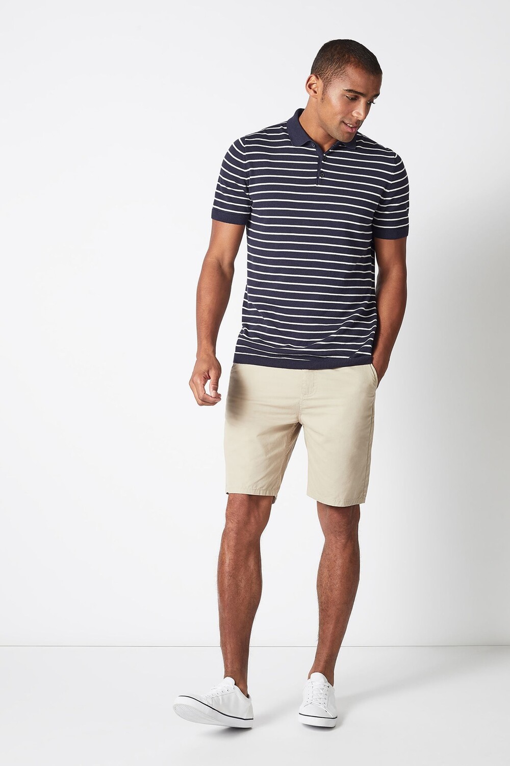 Кремовые шорты-бермуды с логотипом Crew Clothing Crew Clothing Company, бежевый
Кремовые шорты-бермуды с логотипом Crew Clothing Crew Clothing Company, бежевый