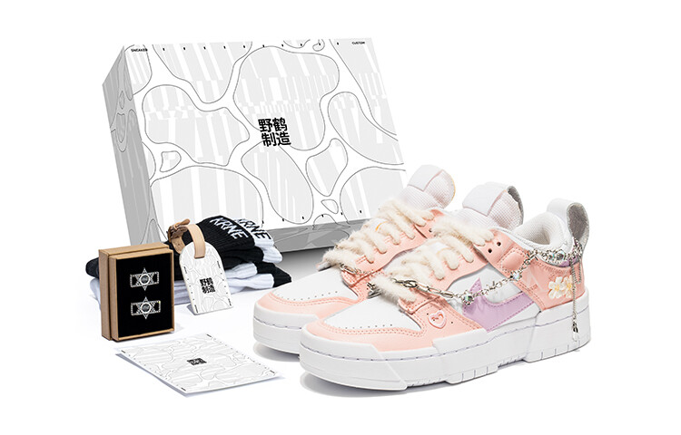 Кроссовки для скейтбординга Dunk Disrupt женские с низким верхом, белые/розовые Nike
Кроссовки для скейтбординга Dunk Disrupt женские с низким верхом, белые/розовые Nike
