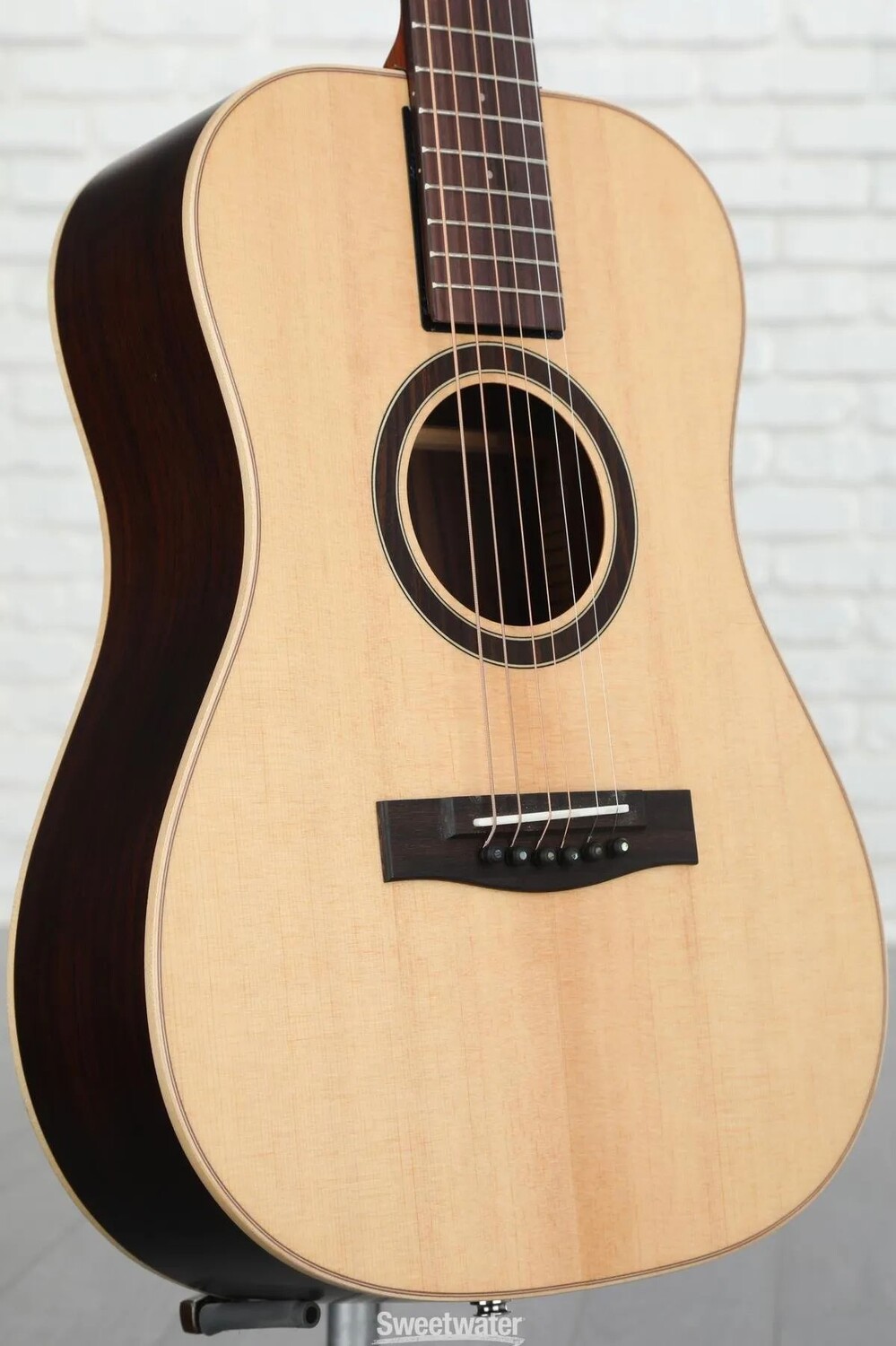 Journey Instruments OF422 Overhead + Solid Sitka/Pau Ferro Акустическая гитара с электроникой - натуральный
Journey Instruments OF422 Overhead + Solid Sitka/Pau Ferro Акустическая гитара с электроникой - натуральный