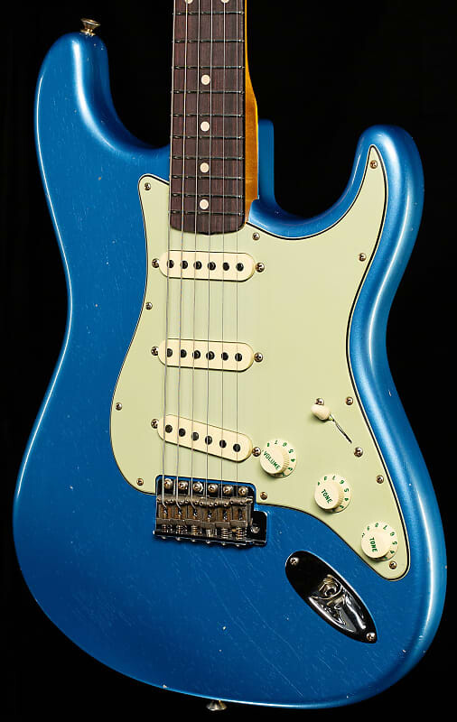 Электрогитара Fender Custom Shop Willcutt True '62 Stratocaster Journeyman Relic Lake Placid Blue 60s Oval C
Электрогитара Fender Custom Shop Willcutt True '62 Stratocaster Journeyman Relic Lake Placid Blue 60s Oval C