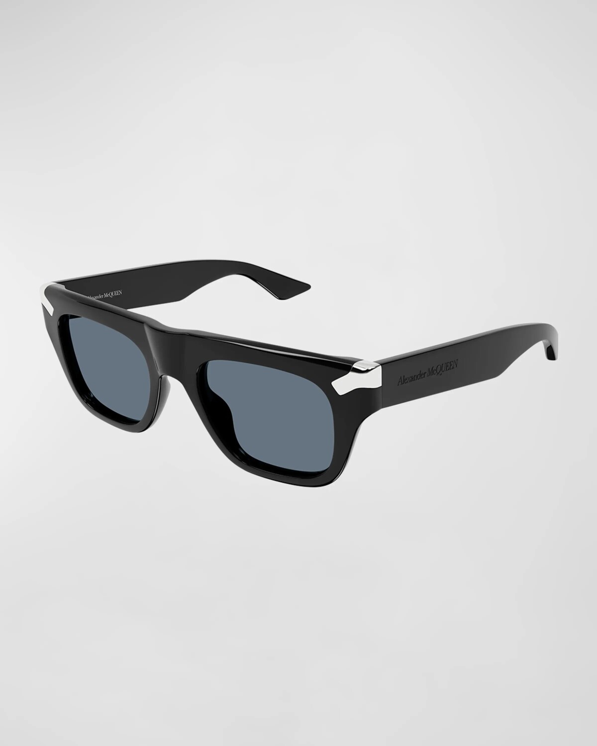 Мужские прямоугольные солнцезащитные очки из ацетата Alexander McQueen, цвет Shiny Solid Black
Мужские прямоугольные солнцезащитные очки из ацетата Alexander McQueen, цвет Shiny Solid Black