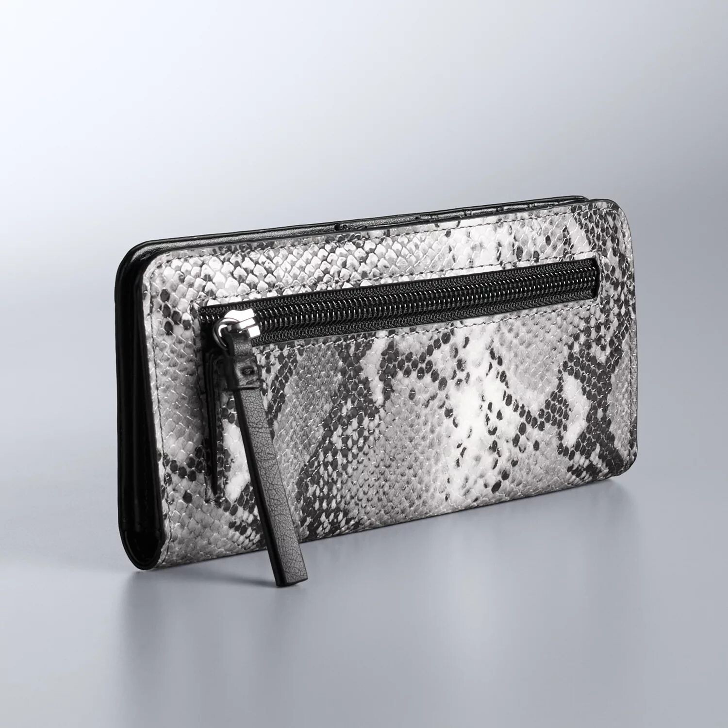 Женский кошелек Simply Vera Vera Wang Vivian из искусственной змеиной кожи Simply Vera Vera Wang
Женский кошелек Simply Vera Vera Wang Vivian из искусственной змеиной кожи Simply Vera Vera Wang