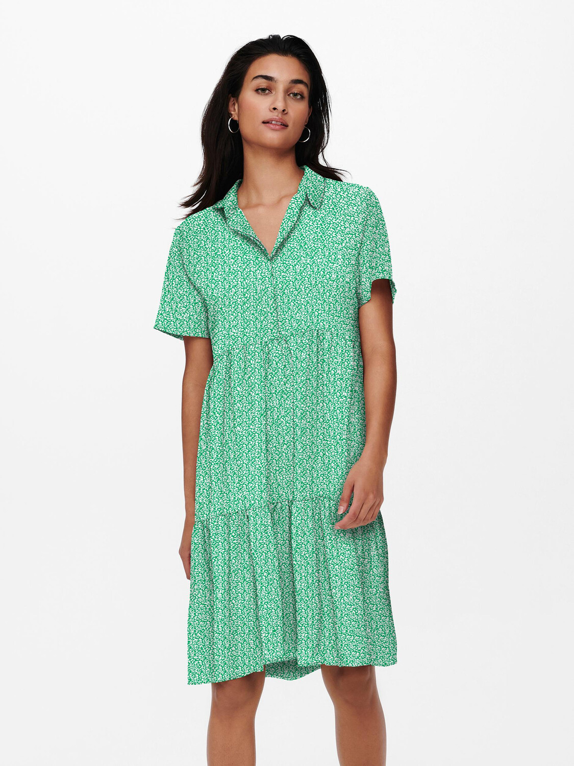 Платье JACQUELINE de YONG Lockeres Mini Print Blusen Kurzarm Dress JDYPIPER, зеленый
Платье JACQUELINE de YONG Lockeres Mini Print Blusen Kurzarm Dress JDYPIPER, зеленый
