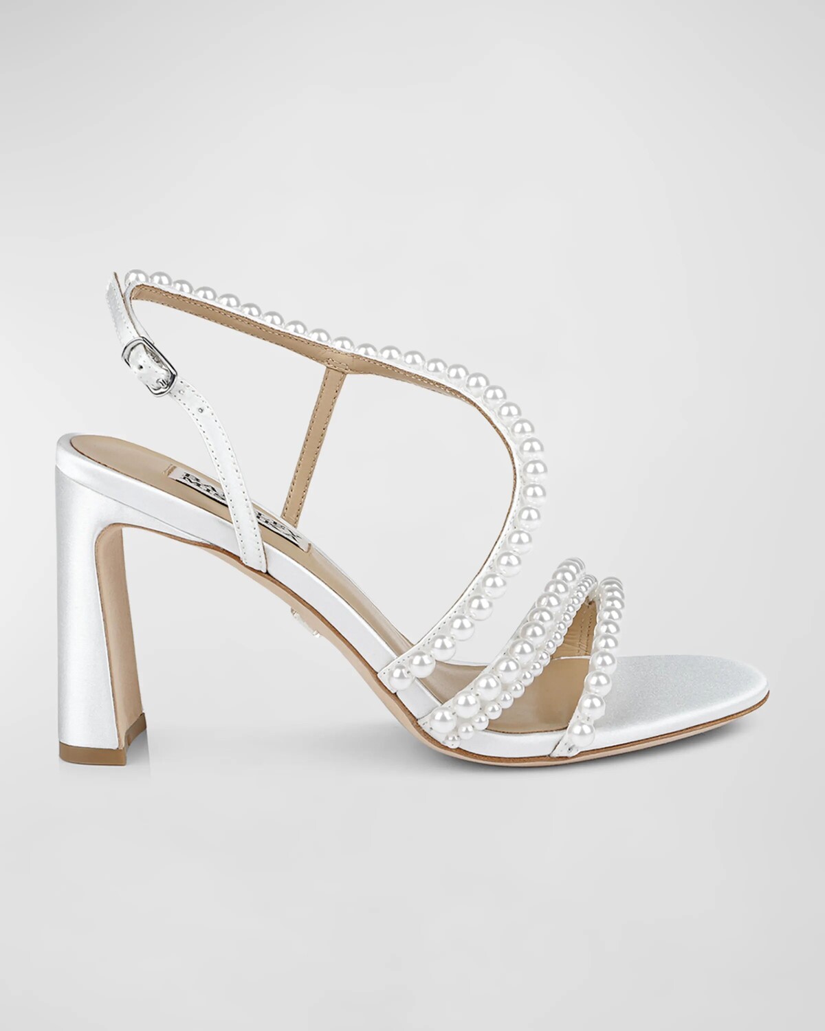 Босоножки Amora с шелковым ремешком на щиколотке и бисером Badgley Mischka, цвет Soft White
Босоножки Amora с шелковым ремешком на щиколотке и бисером Badgley Mischka, цвет Soft White