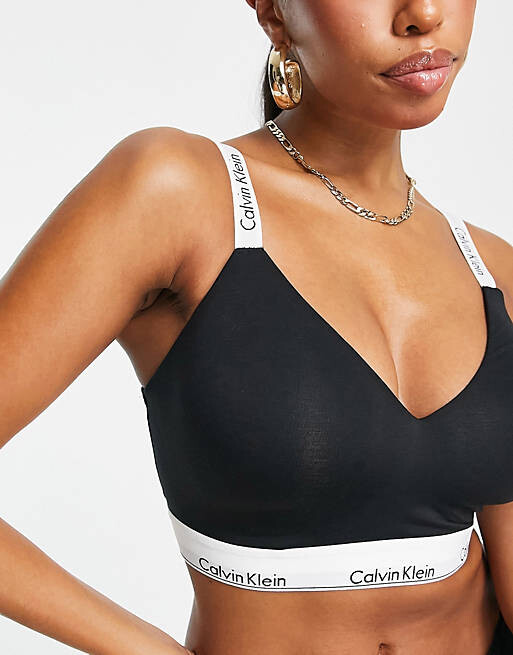 Черный хлопковый бюстгальтер без косточек на легкой подкладке Calvin Klein Fuller Bust Modern
Черный хлопковый бюстгальтер без косточек на легкой подкладке Calvin Klein Fuller Bust Modern