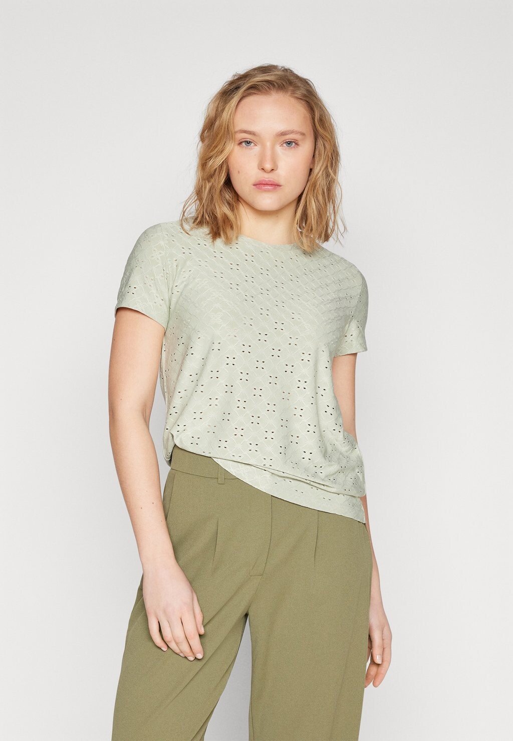 Блузка Jdycathinka Tag Top Noos JDY, цвет desert sage 
Блузка Jdycathinka Tag Top Noos JDY, цвет desert sage