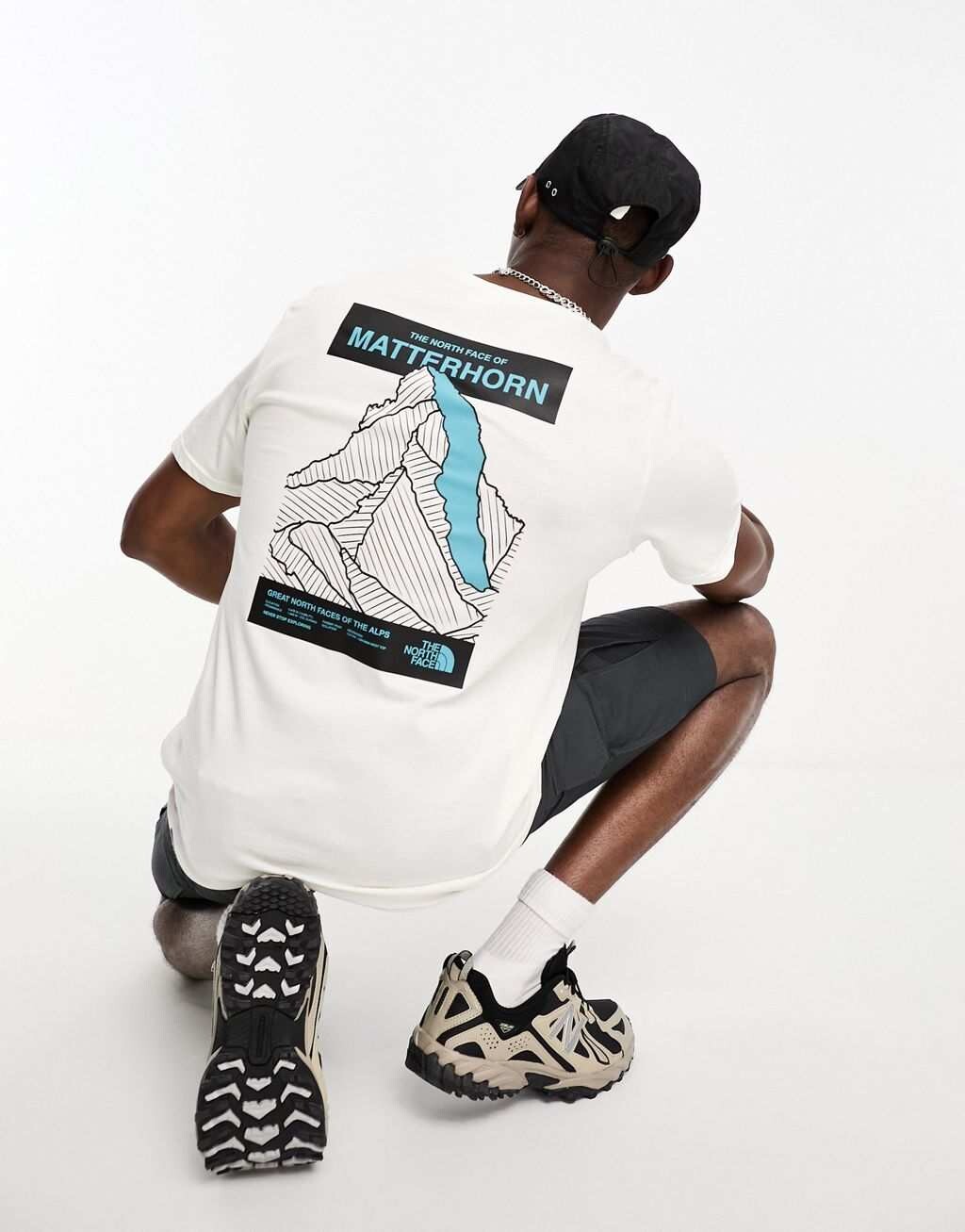 Белоснежная футболка с принтом на спине The North Face Matterhorn Face эксклюзивно на ASOS
Белоснежная футболка с принтом на спине The North Face Matterhorn Face эксклюзивно на ASOS