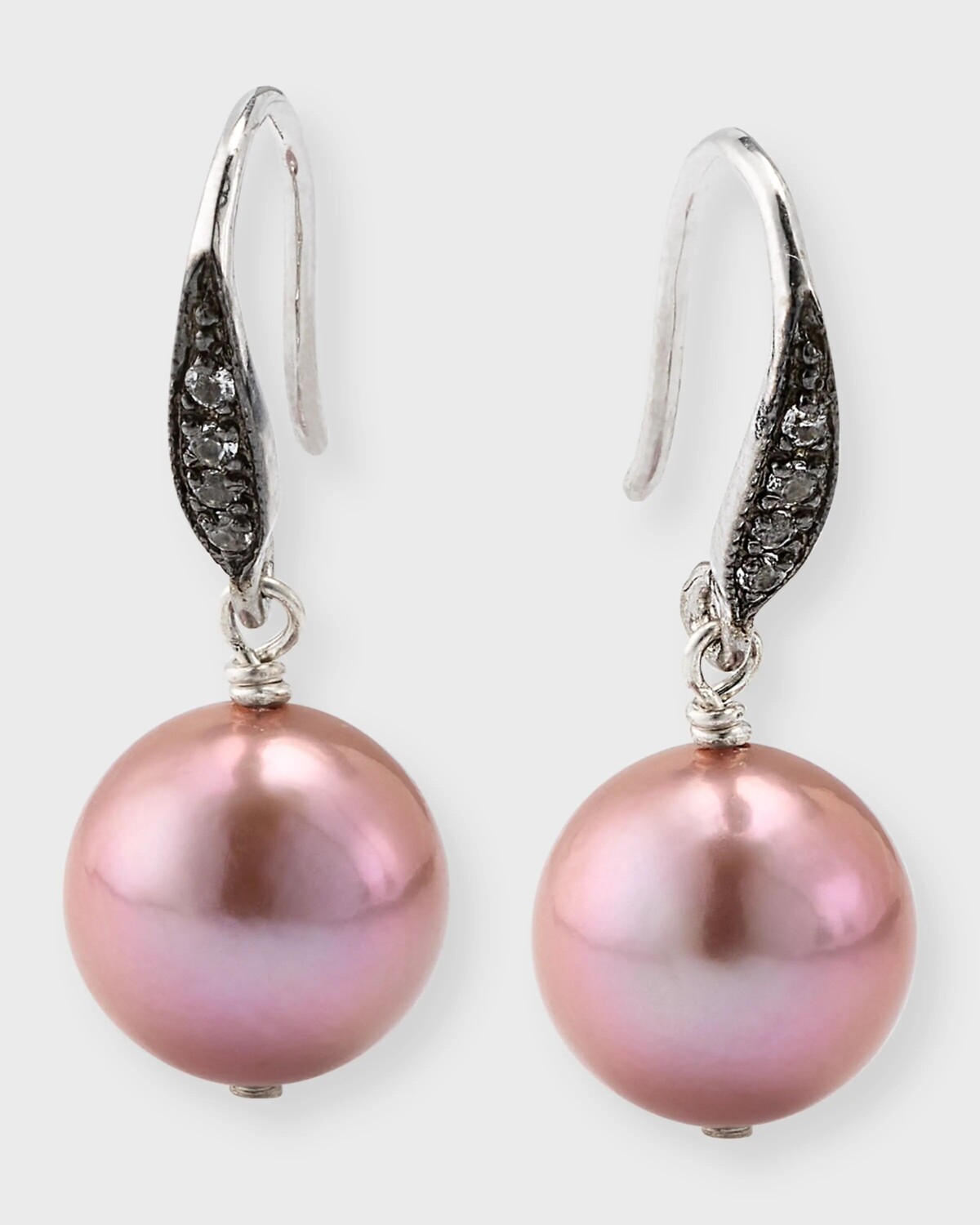 Серьги-подвески Edison Pink с пресноводным жемчугом и белыми сапфирами, серебро Margo Morrison, цвет Pink
Серьги-подвески Edison Pink с пресноводным жемчугом и белыми сапфирами, серебро Margo Morrison, цвет Pink