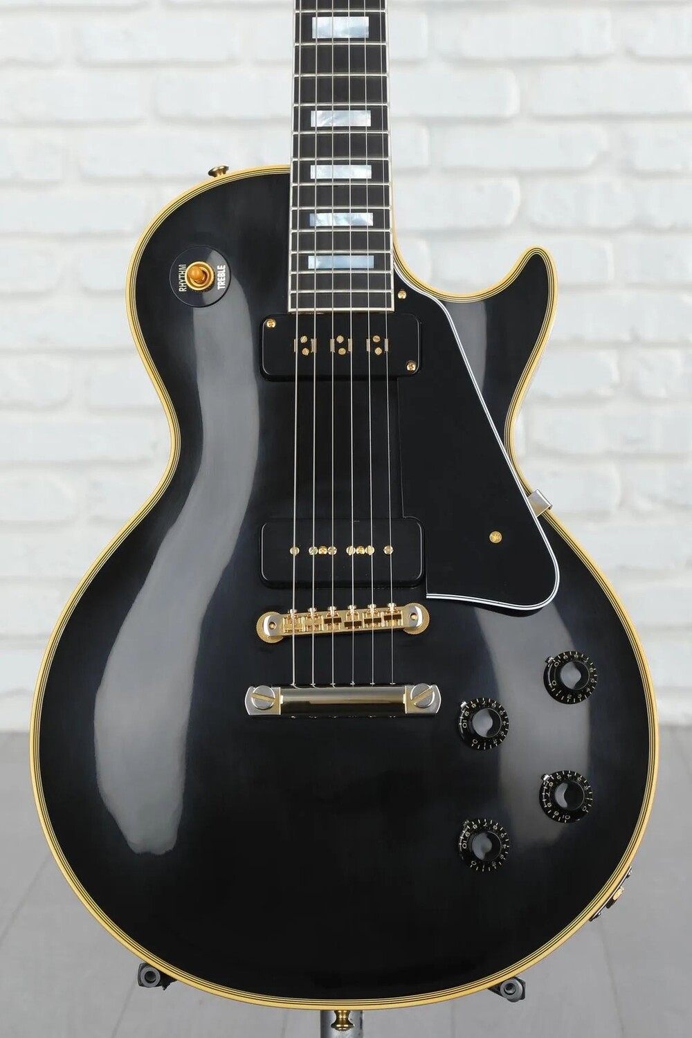Электрогитара Gibson Custom 1954 Les Paul Custom Staple Pickup Reissue VOS - черное дерево
Электрогитара Gibson Custom 1954 Les Paul Custom Staple Pickup Reissue VOS - черное дерево
