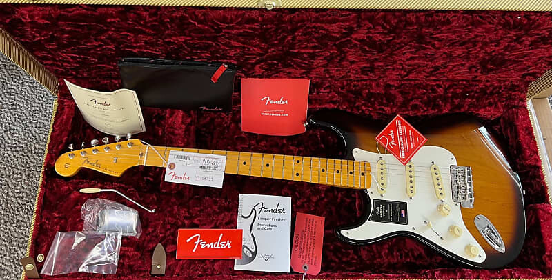 Электрогитара Fender American Vintage II 1957 2-Color Sunburst Left Handed Stratocaster w/Case
Электрогитара Fender American Vintage II 1957 2-Color Sunburst Left Handed Stratocaster w/Case
