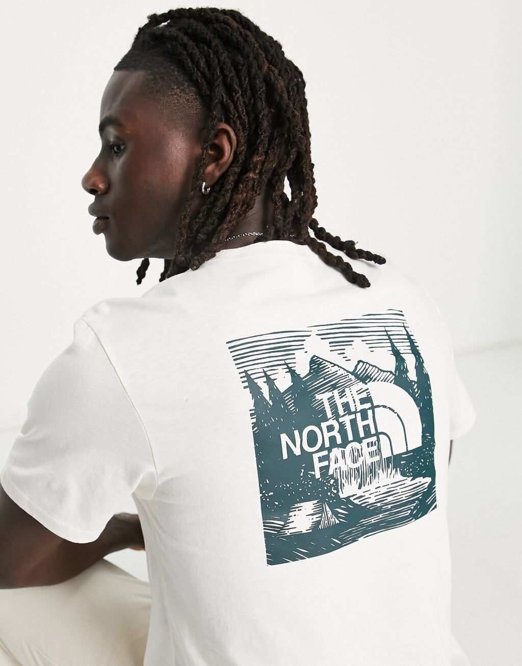 Кремовая футболка с принтом на спине The North Face Redbox Celebration эксклюзивно на ASOS, Бежевый
Кремовая футболка с принтом на спине The North Face Redbox Celebration эксклюзивно на ASOS, Бежевый