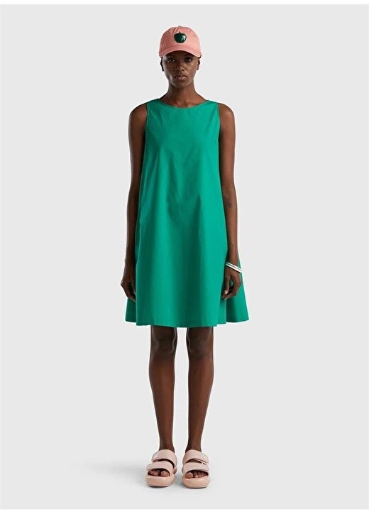 Зеленое женское длинное платье без рукавов с круглым вырезом United Colors of Benetton
Зеленое женское длинное платье без рукавов с круглым вырезом United Colors of Benetton