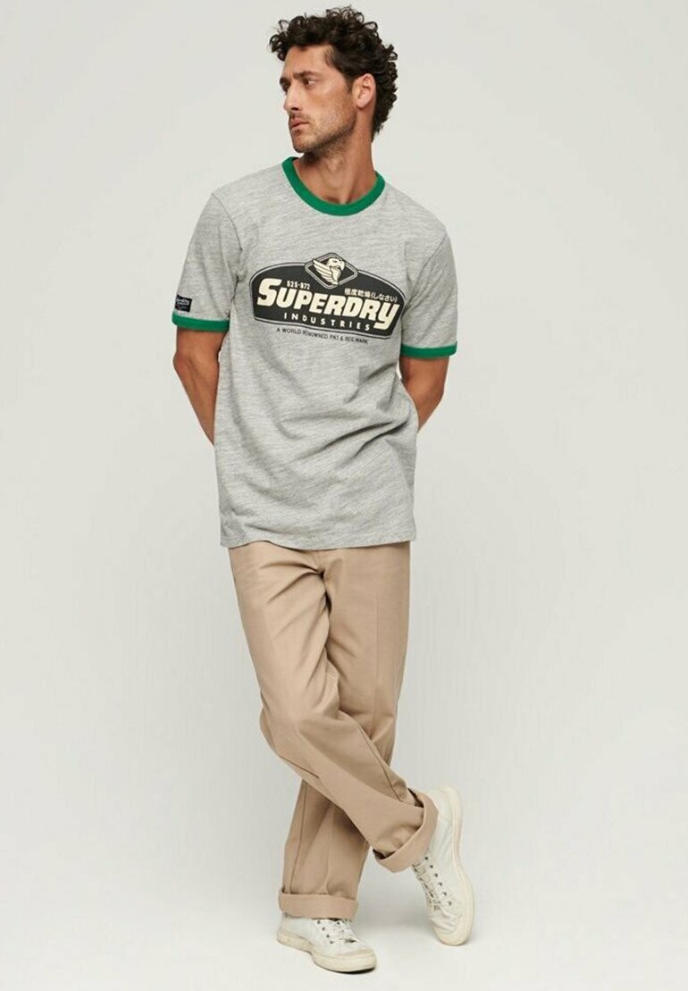 Футболка с принтом CORE LOGO AMERICAN CLASSIC RINGER Superdry, цвет athletic grey marl erin green
Футболка с принтом CORE LOGO AMERICAN CLASSIC RINGER Superdry, цвет athletic grey marl erin green