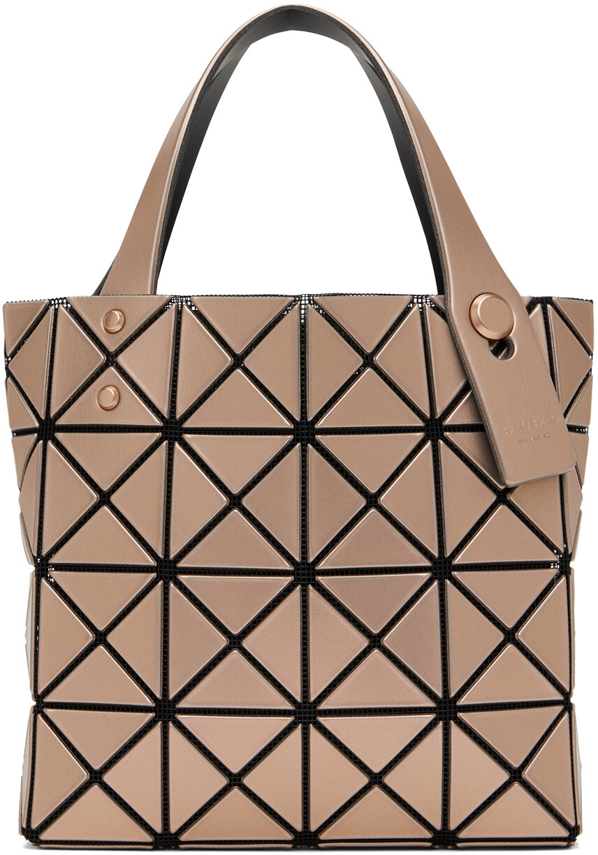 Оранжевая объемная мини-тоут с короткими ручками Lucent Bao Bao Issey Miyake, цвет Orange
Оранжевая объемная мини-тоут с короткими ручками Lucent Bao Bao Issey Miyake, цвет Orange