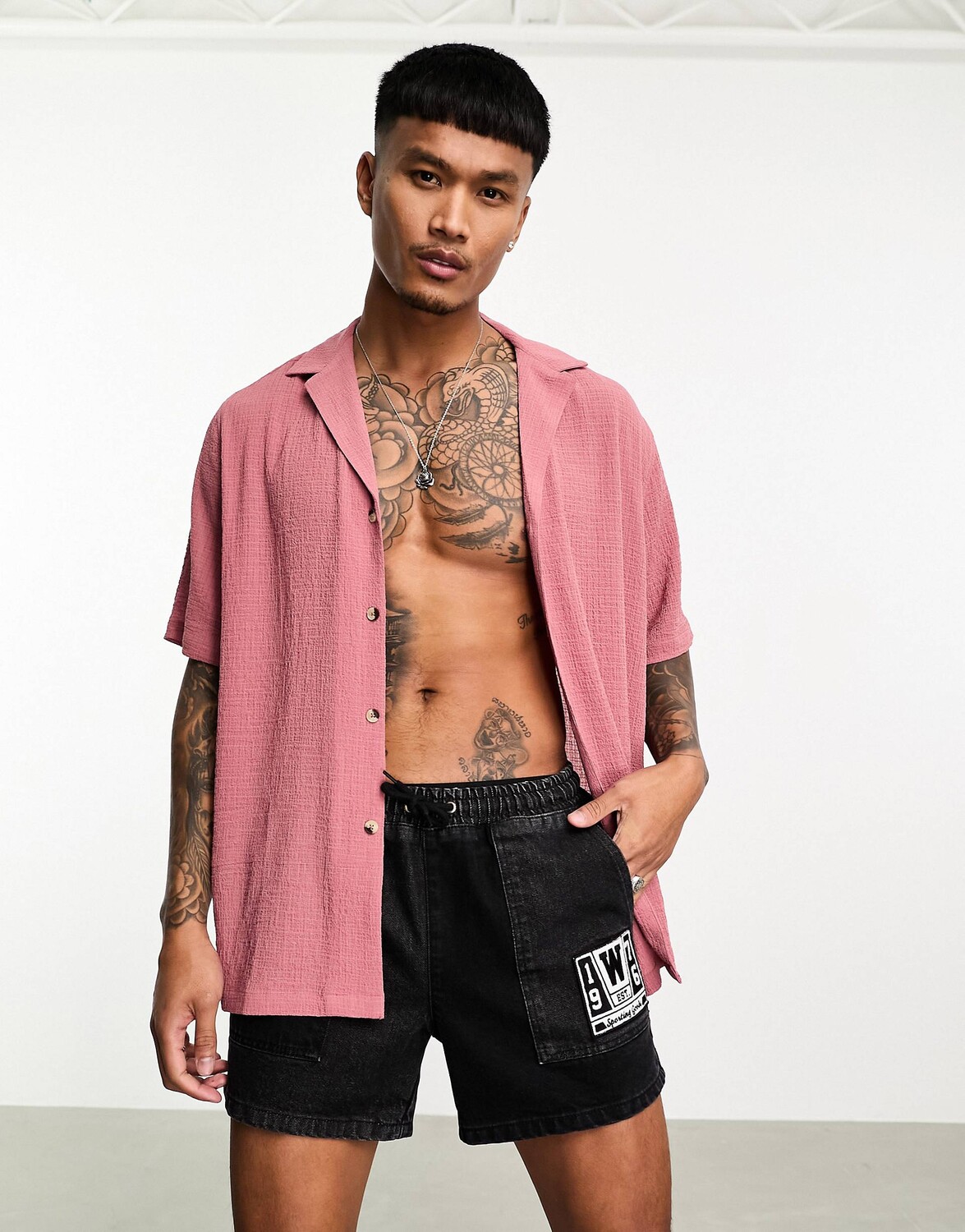 Темно-розовая непринужденная рубашка с глубоким вырезом ASOS DESIGN из легкой ткани ASOS DESIGN
Темно-розовая непринужденная рубашка с глубоким вырезом ASOS DESIGN из легкой ткани ASOS DESIGN