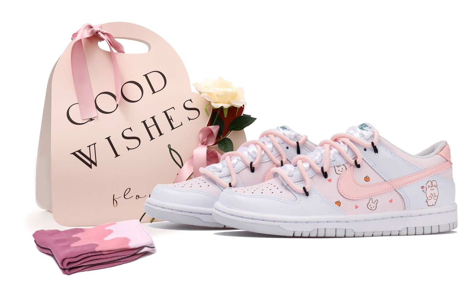 Кроссовки Nike Dunk Skateboarding Shoes Women's Low-top Pink/Blue, розовый
Кроссовки Nike Dunk Skateboarding Shoes Women's Low-top Pink/Blue, розовый