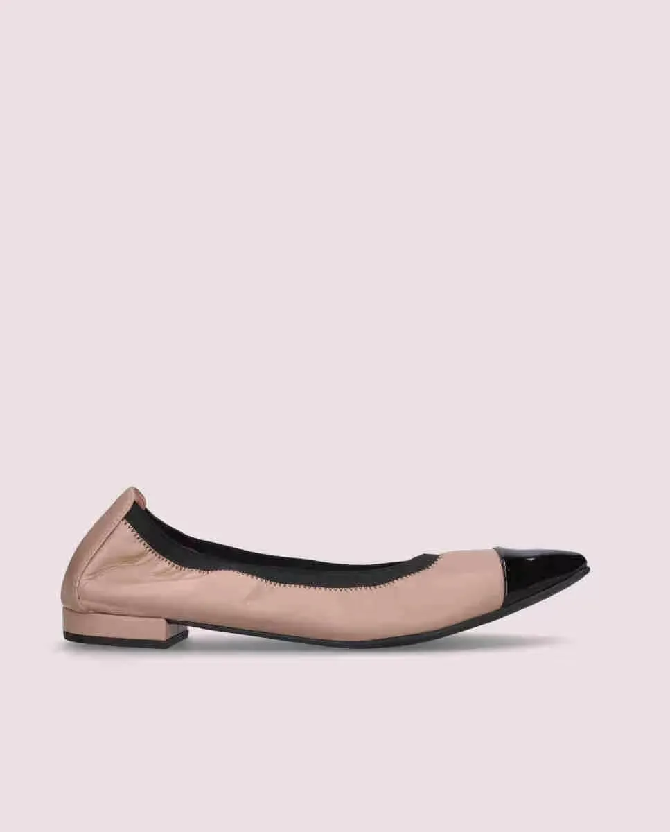 Женские балетки из черной кожи наппа с черным лакированным мыском Pretty Ballerinas, коричневый
Женские балетки из черной кожи наппа с черным лакированным мыском Pretty Ballerinas, коричневый
