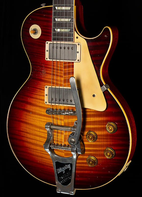 Электрогитара Gibson Custom Shop 1959 Les Paul Standard Brazilian Rosewood Tom's Tri-Burst Bigsby Murphy Lab Aged
Электрогитара Gibson Custom Shop 1959 Les Paul Standard Brazilian Rosewood Tom's Tri-Burst Bigsby Murphy Lab Aged