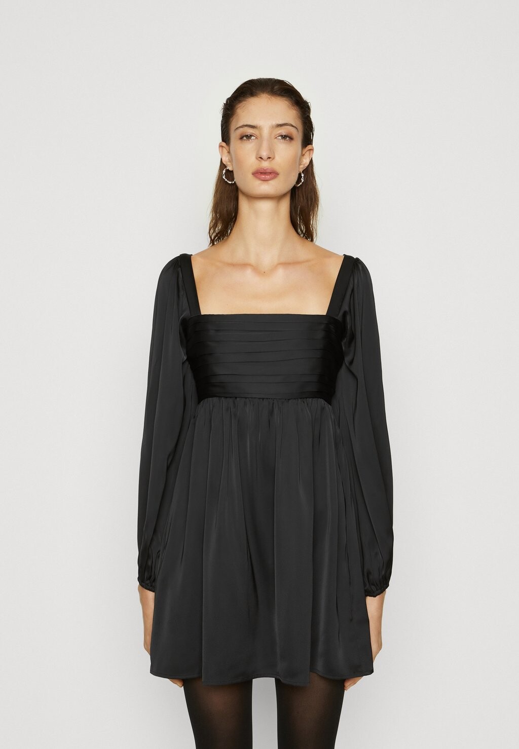 Коктейльное платье / Вечернее платье EMERSON SATIN LONG-SLEEVE MINI DRESS Abercrombie & Fitch, черный
Коктейльное платье / Вечернее платье EMERSON SATIN LONG-SLEEVE MINI DRESS Abercrombie & Fitch, черный
