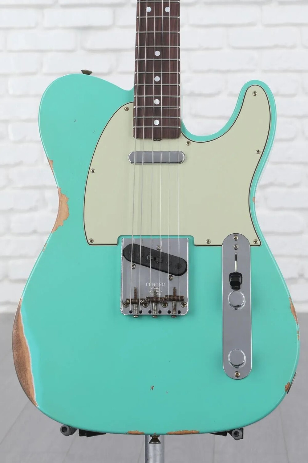 Новая электрогитара Fender Custom Shop '64 Telecaster Relic — цвет Aged Sea Foam Green
Новая электрогитара Fender Custom Shop '64 Telecaster Relic — цвет Aged Sea Foam Green