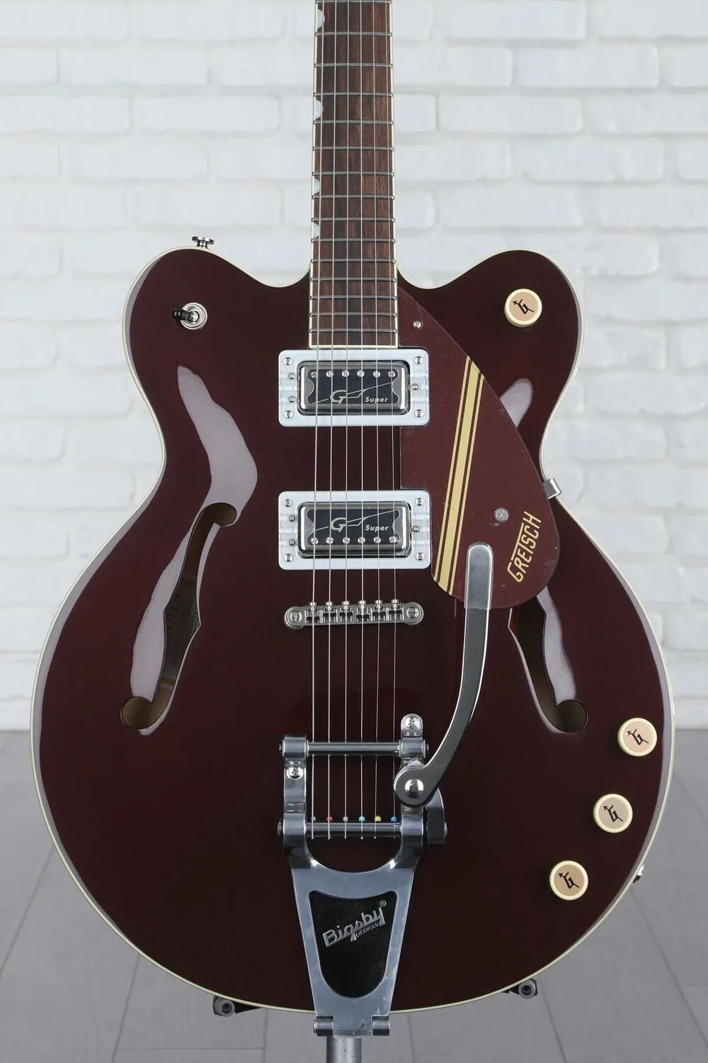 Центральный блок Gretsch Limited Edition G2604T Streamliner Rally 2 — бычья кровь/орех
Центральный блок Gretsch Limited Edition G2604T Streamliner Rally 2 — бычья кровь/орех