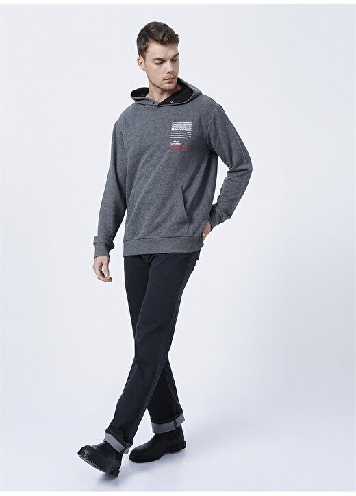 Мужские джинсовые брюки прямого кроя Smoke Comfort Regular прямого кроя 0017734787 Mavi
Мужские джинсовые брюки прямого кроя Smoke Comfort Regular прямого кроя 0017734787 Mavi