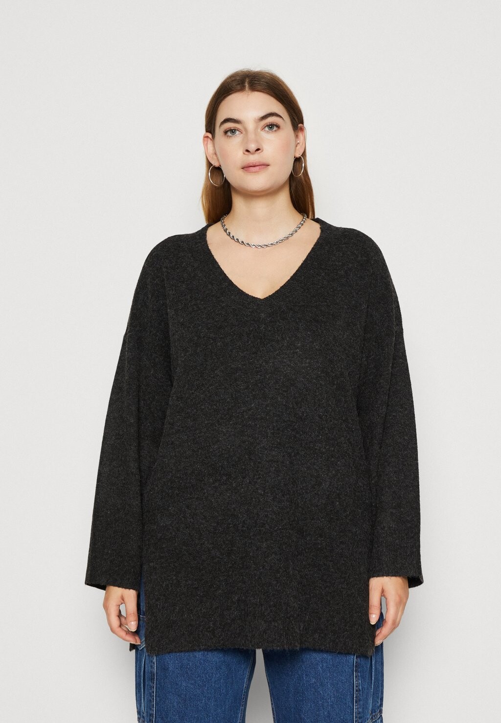 Свитшот Vero Moda Curve VMCDOFFY ПУЛОВЕР С ДЛИННЫМ V-образным вырезом, цвет black/melange
Свитшот Vero Moda Curve VMCDOFFY ПУЛОВЕР С ДЛИННЫМ V-образным вырезом, цвет black/melange
