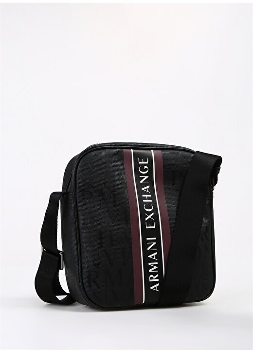 Черная мужская сумка-мессенджер размером 15X23x55 см 952399 CC831 Armani Exchange, черный
Черная мужская сумка-мессенджер размером 15X23x55 см 952399 CC831 Armani Exchange, черный