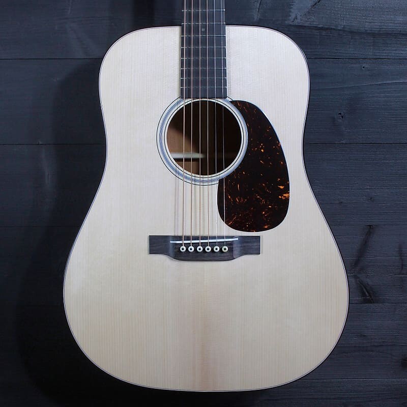 Акустическая гитара Martin Custom Shop D-18 Authentic 1937 Natural Vintage Low Gloss Dreadnought
Акустическая гитара Martin Custom Shop D-18 Authentic 1937 Natural Vintage Low Gloss Dreadnought