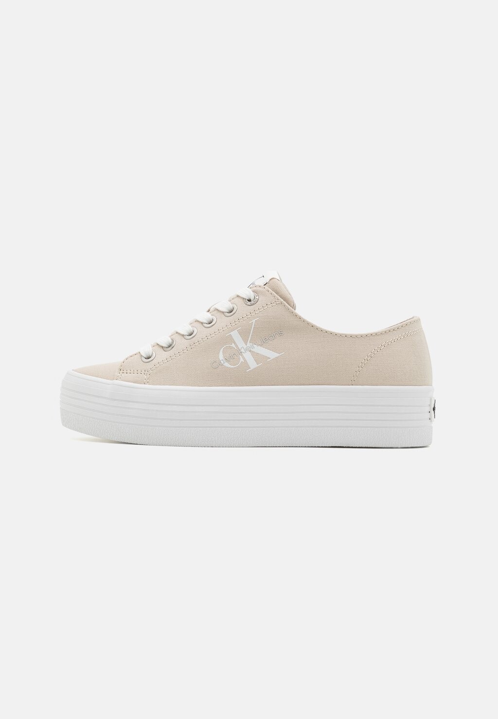 Низкие кроссовки Flatform Essential Mono Calvin Klein Jeans, цвет eggshell/bright white
Низкие кроссовки Flatform Essential Mono Calvin Klein Jeans, цвет eggshell/bright white