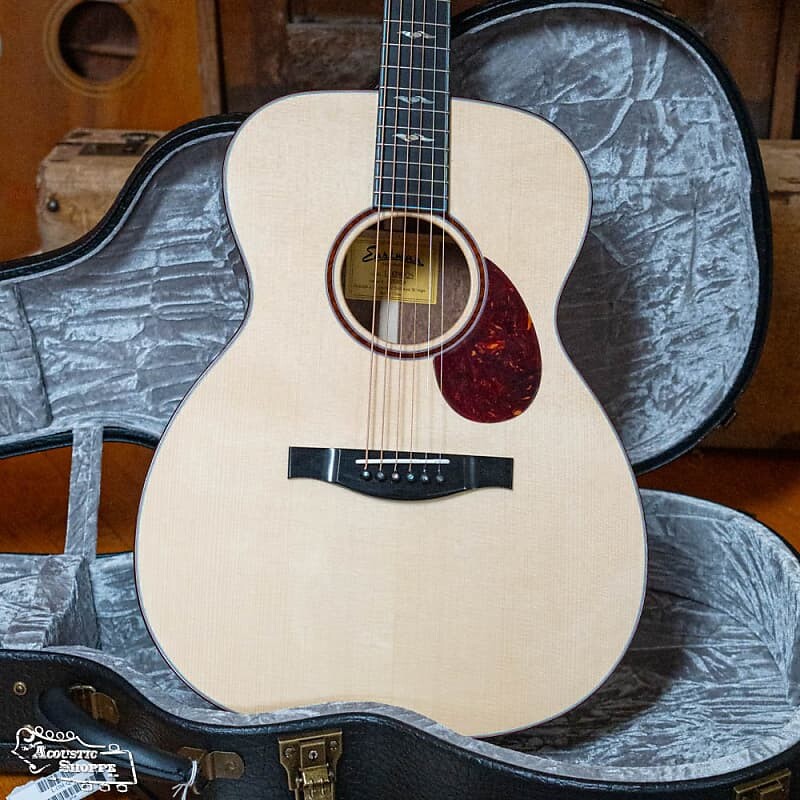 Акустическая гитара Eastman L-OM-QS Luthier Series European Spruce/AA Quilted Sapele Orchestra Model Acoustic Guitar #8728
Акустическая гитара Eastman L-OM-QS Luthier Series European Spruce/AA Quilted Sapele Orchestra Model Acoustic Guitar #8728